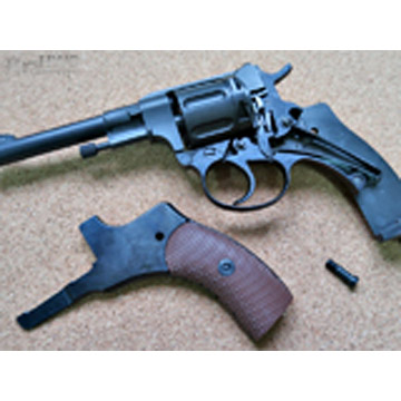 ハートフォード ナガン M1895 リボルバー（発火式 モデルガン 完成